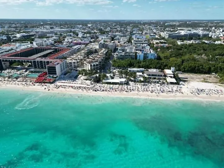Apartamento En Fraccionamiento Privado 6 Personas, 5 Camas, Piscina Cerca De La Playa بلايا ديل كارمن 0*,