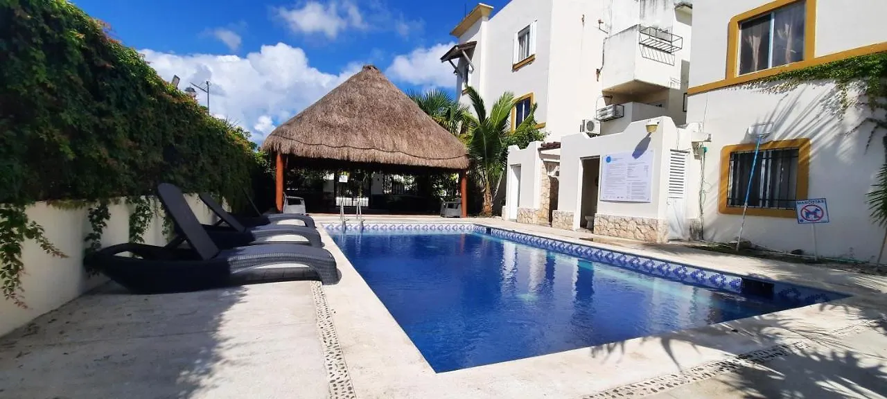 Apartamento Rocar en Real Ibiza 6 Personas, 5 Camas, Piscina cerca de la Playa Playa del Carmen 0*,  México